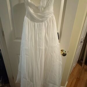 Lulu's Strapless White Dress